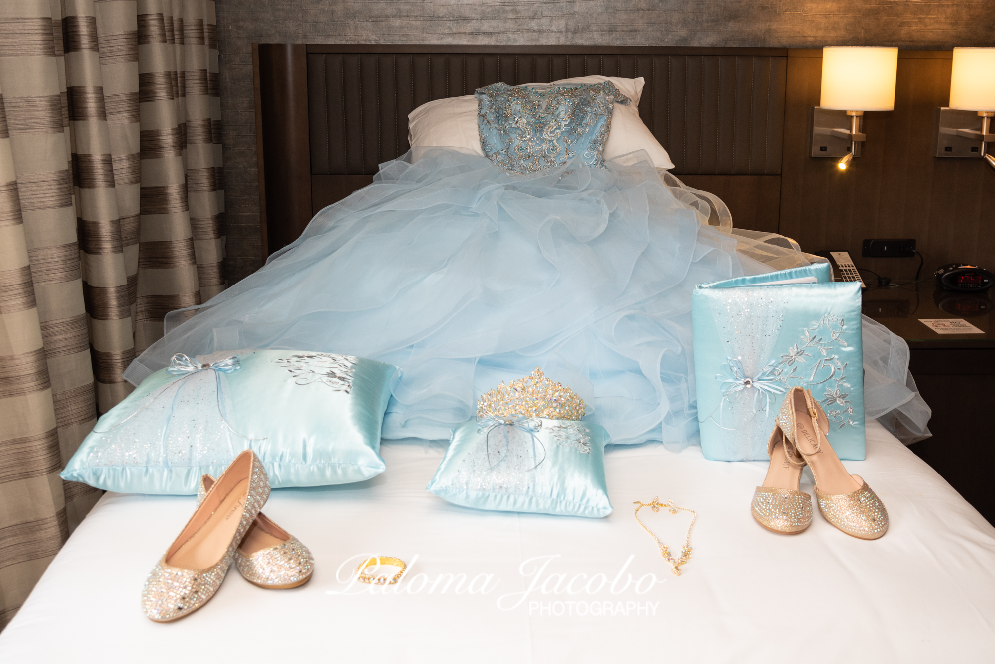 Quinceanera accessories by Paloma Jacobo Photography
