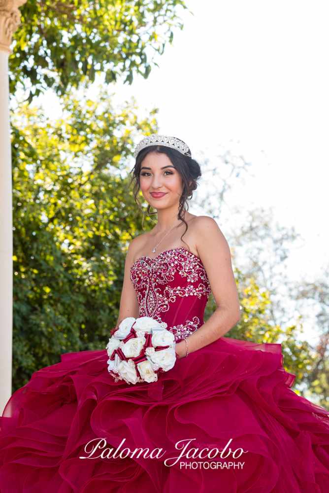 Balboa Park Quinceanera pictures in San Diego by Paloma Jacobo Photography