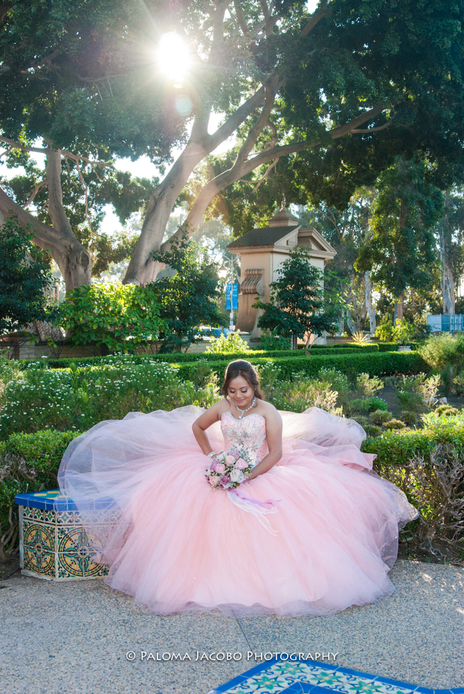 Quinceanera Photography in Balboa Park in San Diego by Paloma Jacobo Photography