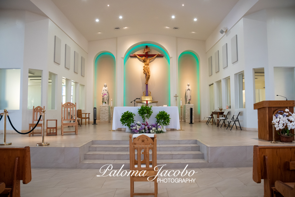 Quinceanera Mass at Holy Spirit in San Diego by Paloma Jacobo Photography